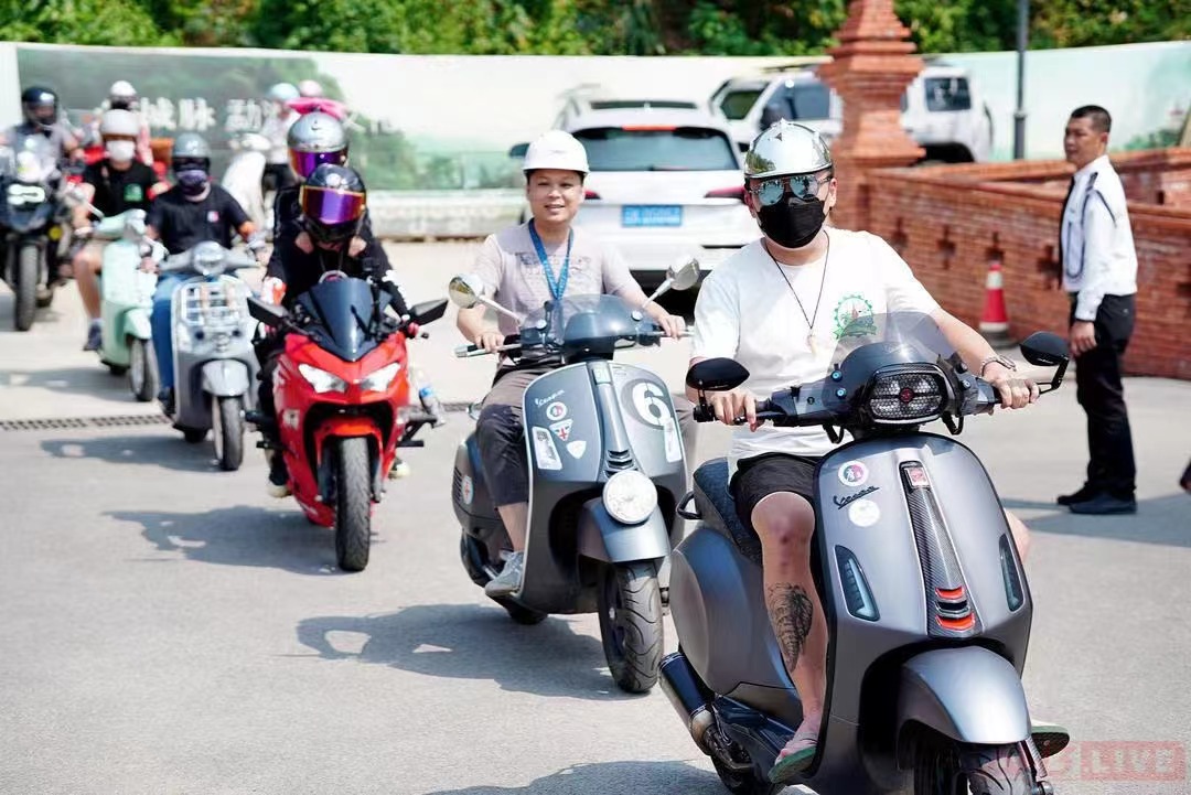 西雙版納維斯帕車友會(huì)