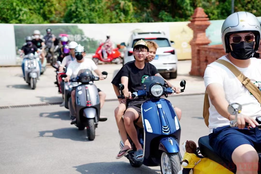 西雙版納維斯帕車友會(huì)